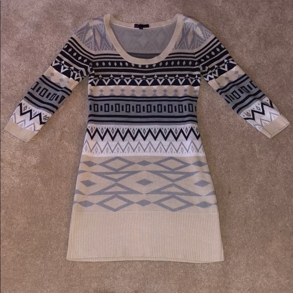 t/o Tops - Nude/gray/black tribal print sweater dress